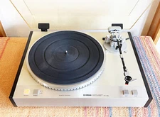 Yamaha YP-D5 Direct Drive Record Player Turntable Confirmed Excellent Operation