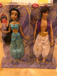 aladdin classic doll
