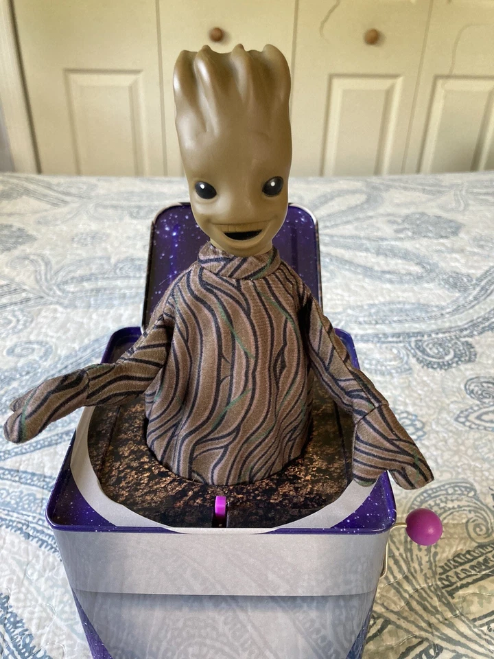 Bif Bang Pow! Guardians of The Galaxy Classic Groot Jack in The Box Figure - Image 2 of 4