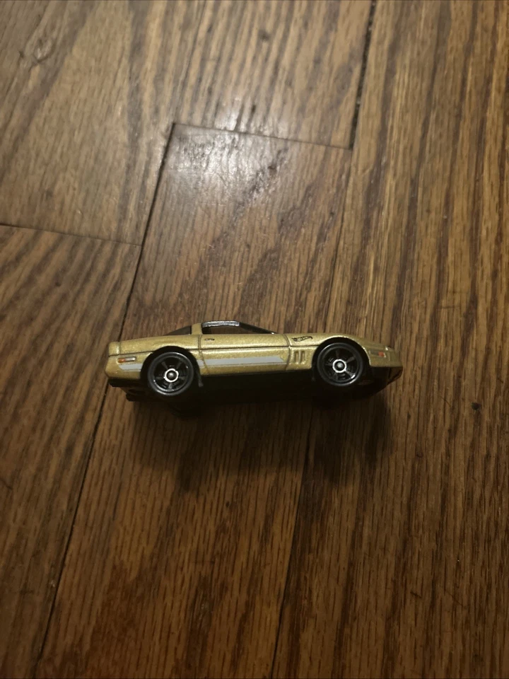 84 Corvette GTN35￼ Gold - Image 4 of 4
