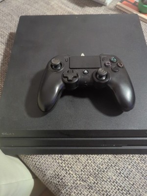 Sony PlayStation 4 Pro 1TB Heimkonsole - Schwarz