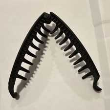 Black Plastic Hair Claw Clip With Teeth 6 in for All Hair Types