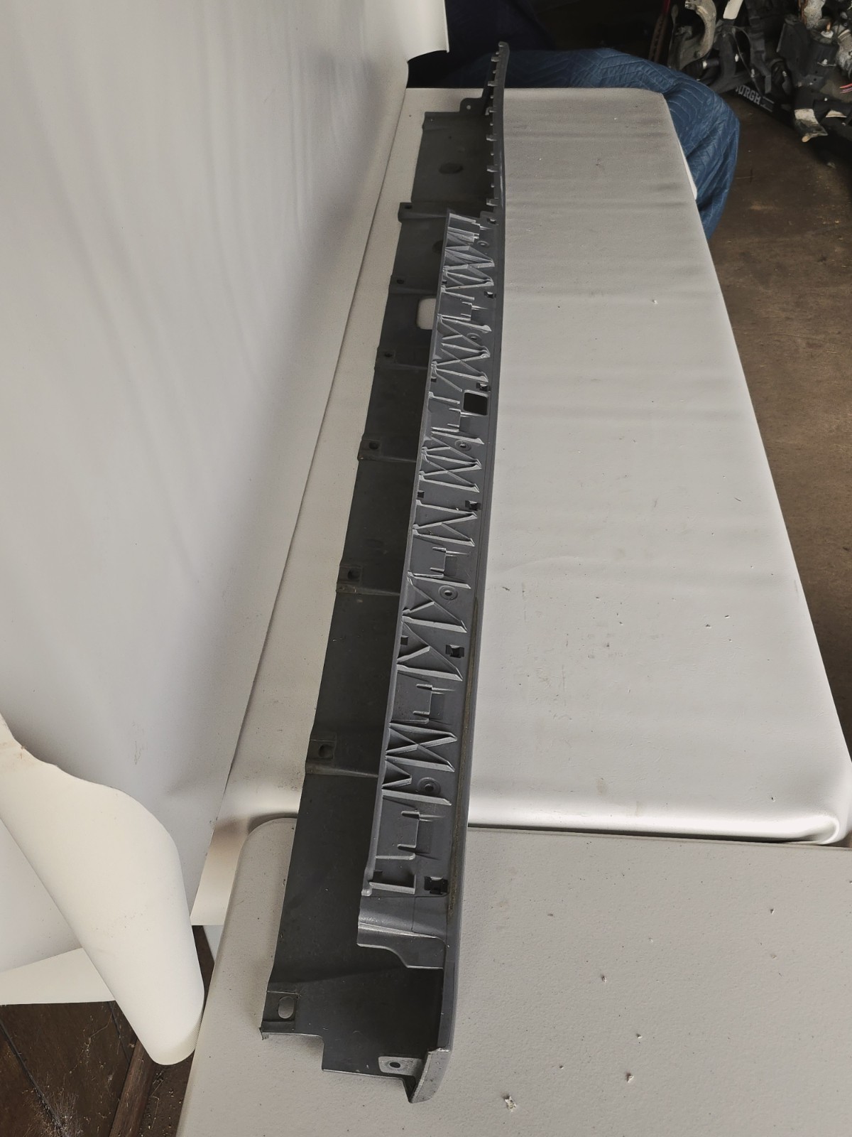 2016 - 2019 AUDI R8 LEFT DRIVER SKIRT ROCKER MOLDING PANEL OEM 4S0853855