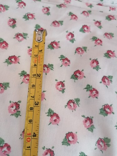 Laura Ashley Ditsy new vintage fabric 4.3 yards 1997 red / pink - Picture 3 of 4