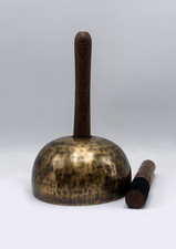 Hand Hammered Singing Bowl Sound Healer with Handle 6"