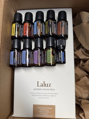 Wow   1 dōTERRA Home Kit Essentials Collection Oil 10 Pieces & Laluz Diffuser