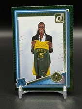 2025 Donruss WNBA Dominique Malonga Rated Rookie Holo Green Sparkle RC #89