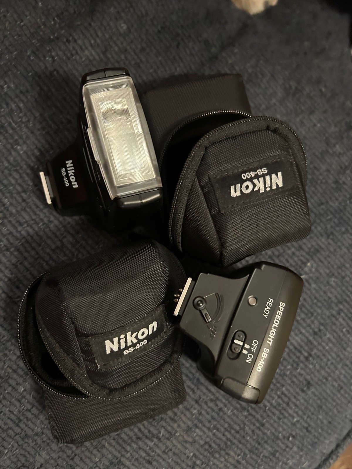 Nikon SB-400 Speedlight Shoes Mount Flash Compatible with Nikon Cameras