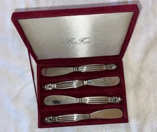 Vintage Silver Treasures By Godinger Spreaders / Butter Knives