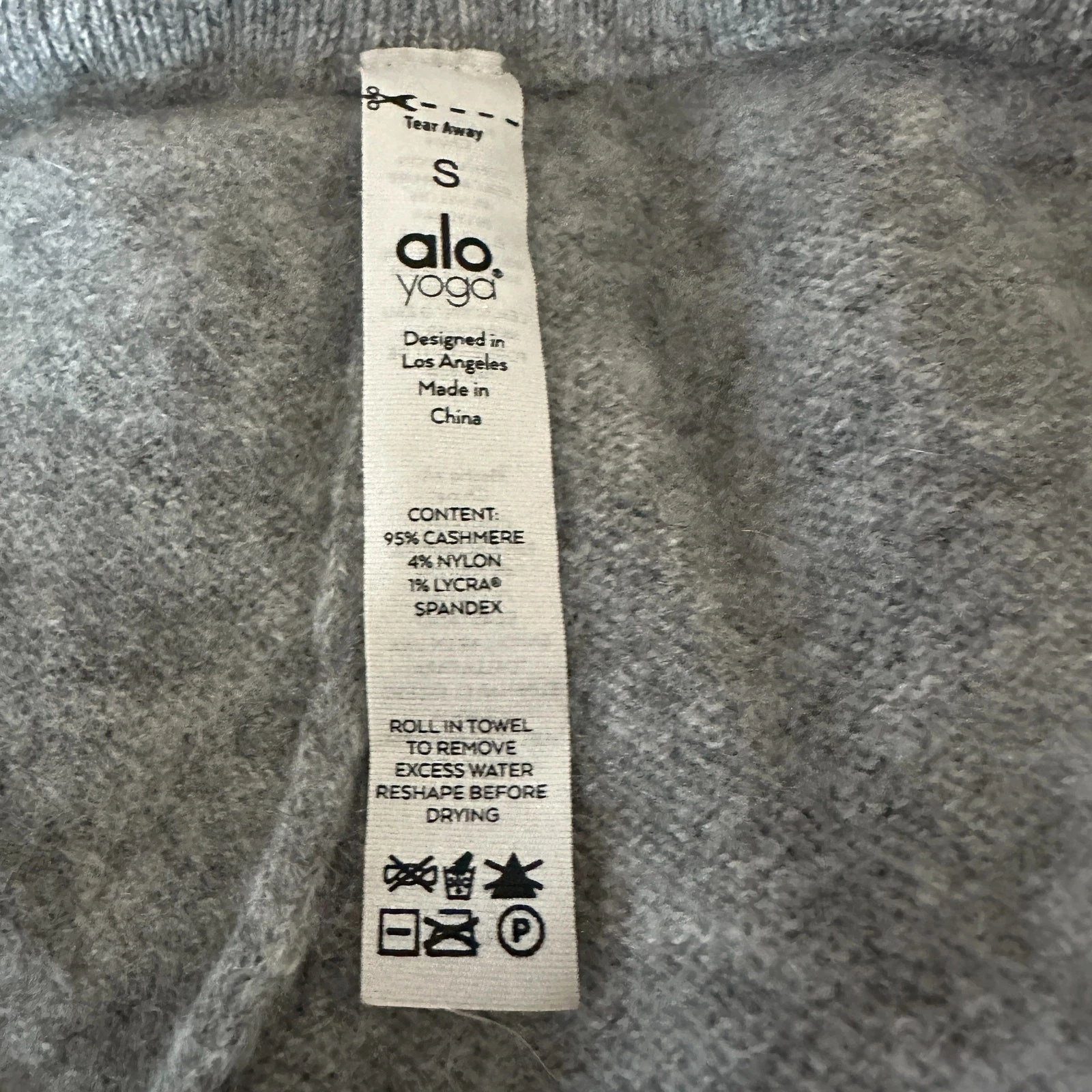 alo-yoga jet set cashmere knit pants