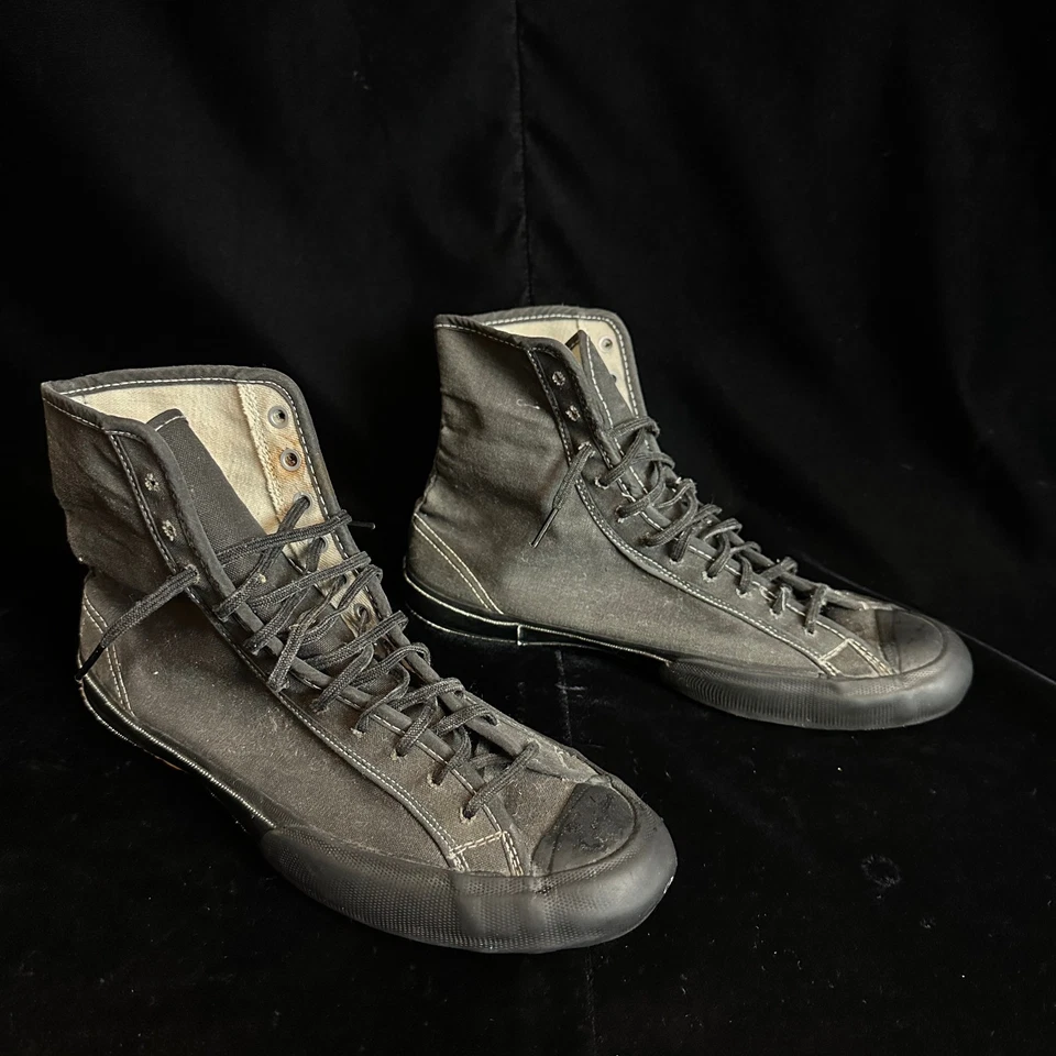 WWII 1940s USMC Marine Black Canvas Converse Chuck Taylor High Top Sneakers Sz 7 - Image 2 of 4