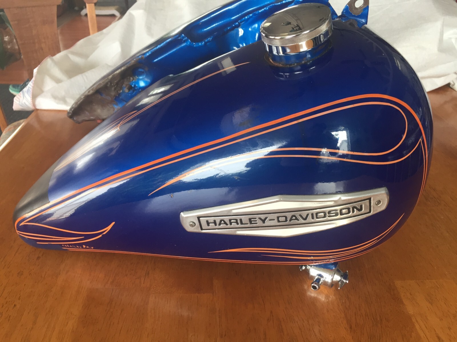 HARLEY SHOVELHEAD GAS FUEL TANKS 6772 OEM EMBLEMS SHUT OFF CAP FL FLH