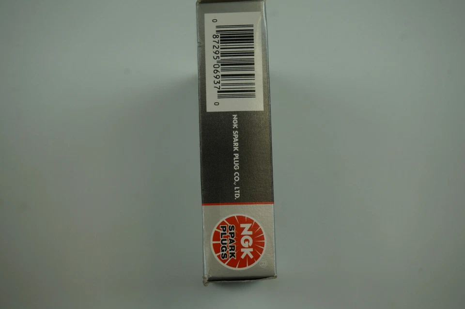 PAQUETE DE 4 BUJÍAS DE ALIMENTACIÓN NGK V BRP5EY-11 #6937 NOS Foto 2 de 4