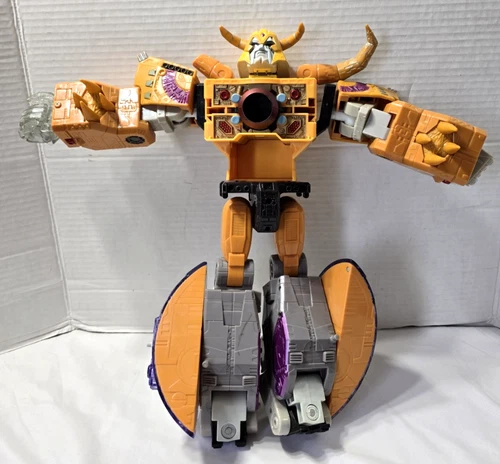 Hasbro Unicron 2003 Transformers Armada Supreme Class Action Figure INCOMPLETE