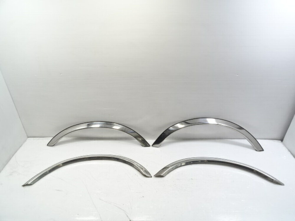87 Mercedes W126 420SEL trim set, fender moulding, wheel arch