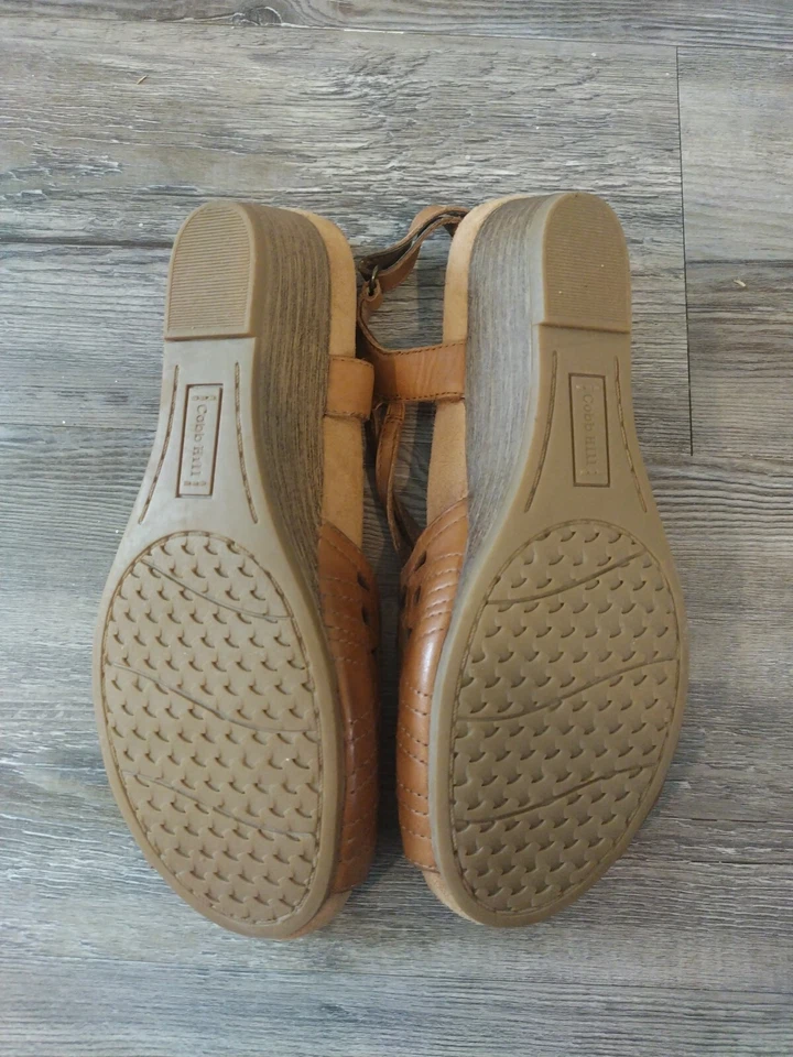 Sandalia de cuña colección Rockport Cobb Hill para mujer cuero marrón dorado talla 7,5 Foto 4 de 4