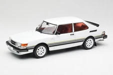 MCG18339 Saab 900 Turbo White MCG 1/18