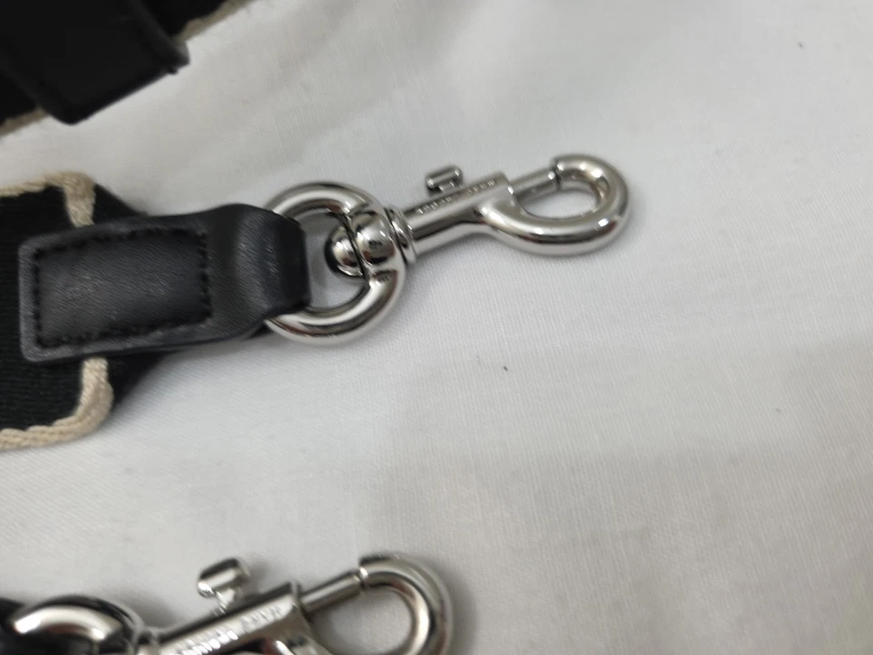 Bandolera Marc Jacobs Negra Nylon Ajustable Ancha Borde Blanco Foto 3 de 4