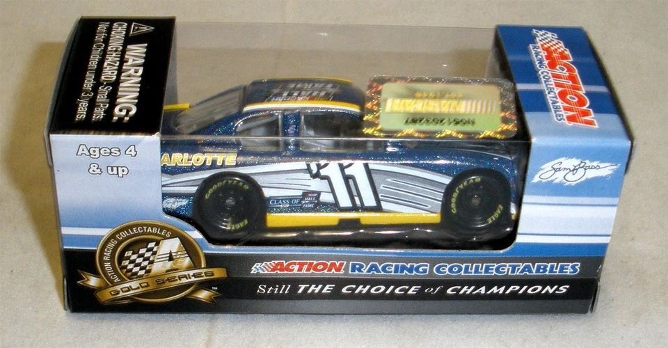 1:64 ACCIÓN '11 NASCAR SALÓN DE LA FAMA CLASE NHOF DE 2011 LEE PETTY HOF NUEVO EN CAJA Foto 2 de 3