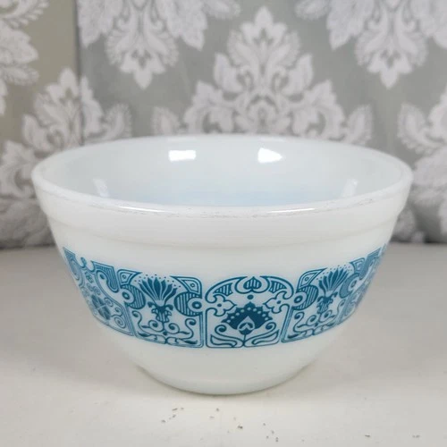 Vintage Pyrex Blue Horizon 1-1/2 Pint Nesting Mixing Bowl #401 made in USA