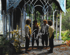 * ELIJAH WOOD * signed 8x10 photo * LORD OF THE RINGS * COA *