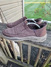 Skechers Motley Vaseo Arch Fit Slip On Loafer Men's Sz 11 Brown EUC