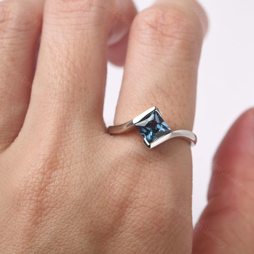 Princess cut alexandrite ring simple engagement ring silver bypass - Picture 4 of 5