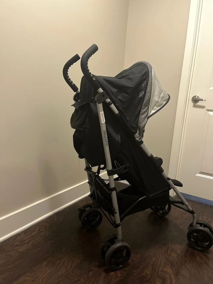 Cochecito de conveniencia Summer Infant 3Dlite ST, negro y gris - cochecito ligero Foto 3 de 4