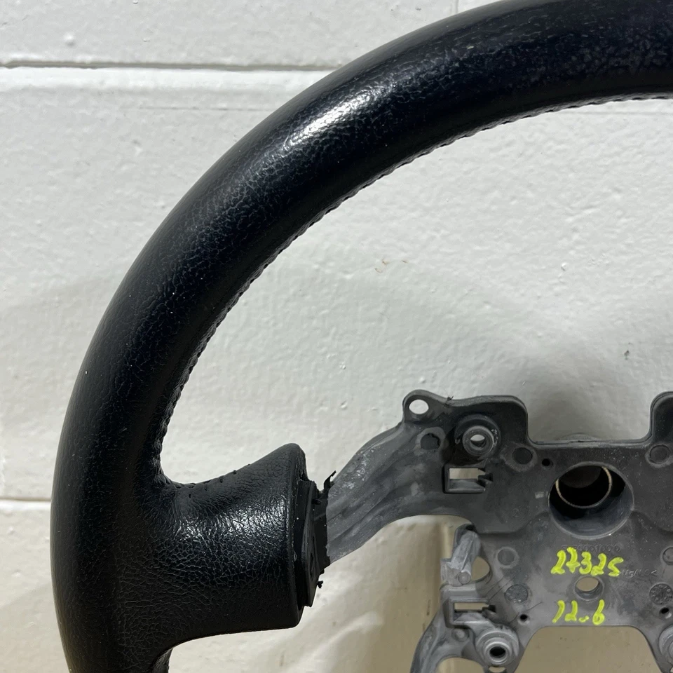 Руль 2005-2009 Land Rover LR3 черный кожаный от оригинального производителя - Изображение 4 из 4