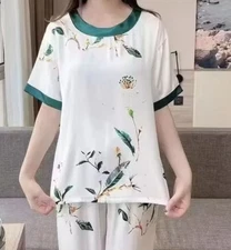 Women's PajamaSet L/XL  Comfortable White Print Pajamas Casual ShortSleeves Pjs