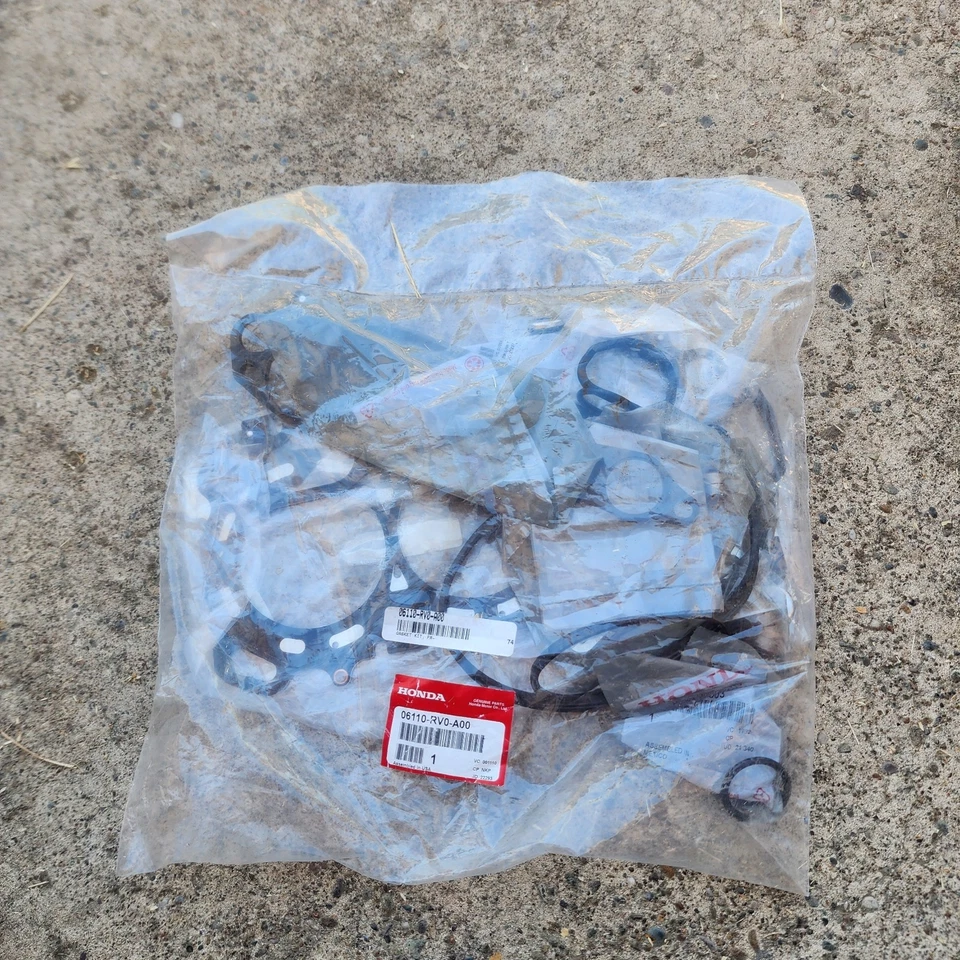 14-17 Honda Odyssey Gasket Kit - Honda (06110-RV0-A00) Sealed Valve Grind OEM - Image 2 of 4