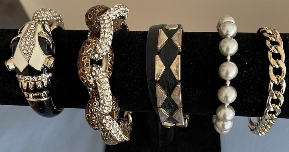 Lot of 7 UNIQUE BRACELETS! Shiny Rhinestone, Link , Pearl Enamel most adjust 7,8 - Image 3 of 4