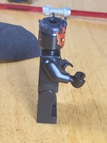 Lego Star Wars Darth Maul Minifigure W/ Crown Hood & Red Lightsaber From 7961