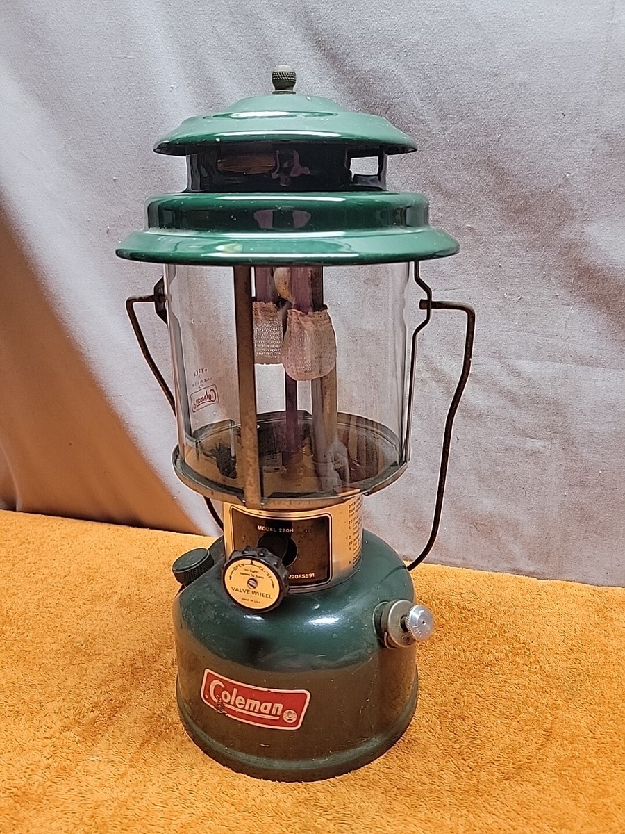 Coleman 220H ランタン 1974年製 Coleman 【箱入り】1974年8月 コールマン 220H ランタン 箱 取説