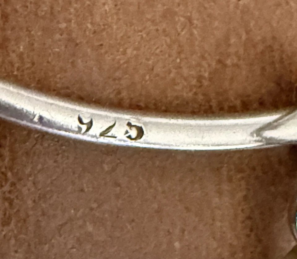 Винтажный браслет из стерлингового серебра 925 пробы с тремя подвесками ⭐️ 💕 👣 7,5 дюйма - Изображение 3 из 4