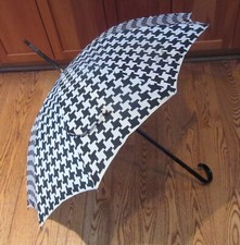 Vintage Schiaparelli Umbrella Classic Black White Houndstooth Check 1960s RARE