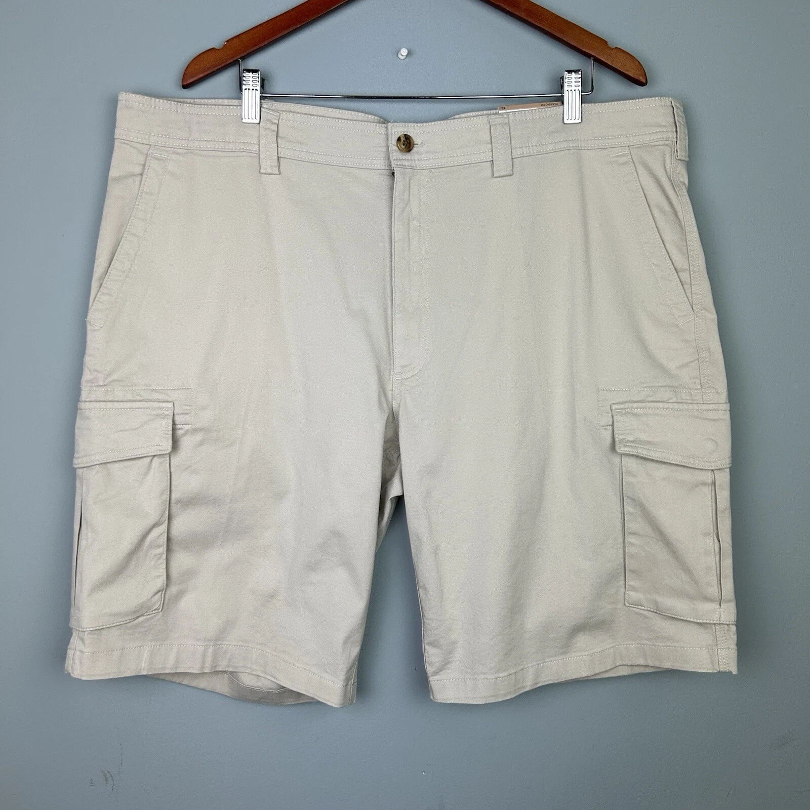 NWT CLUB ROOM MEN’S SIZE 42W CLASSIC FIT STRETCH CARGO SHORTS STONE WALL