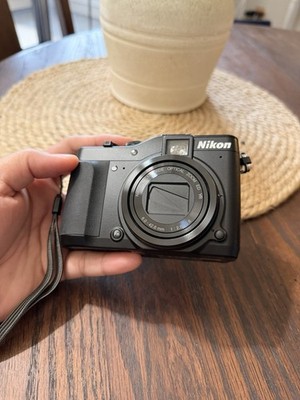 Nikon COOLPIX P7000 10.1MP Digital Camera - Black for sale online