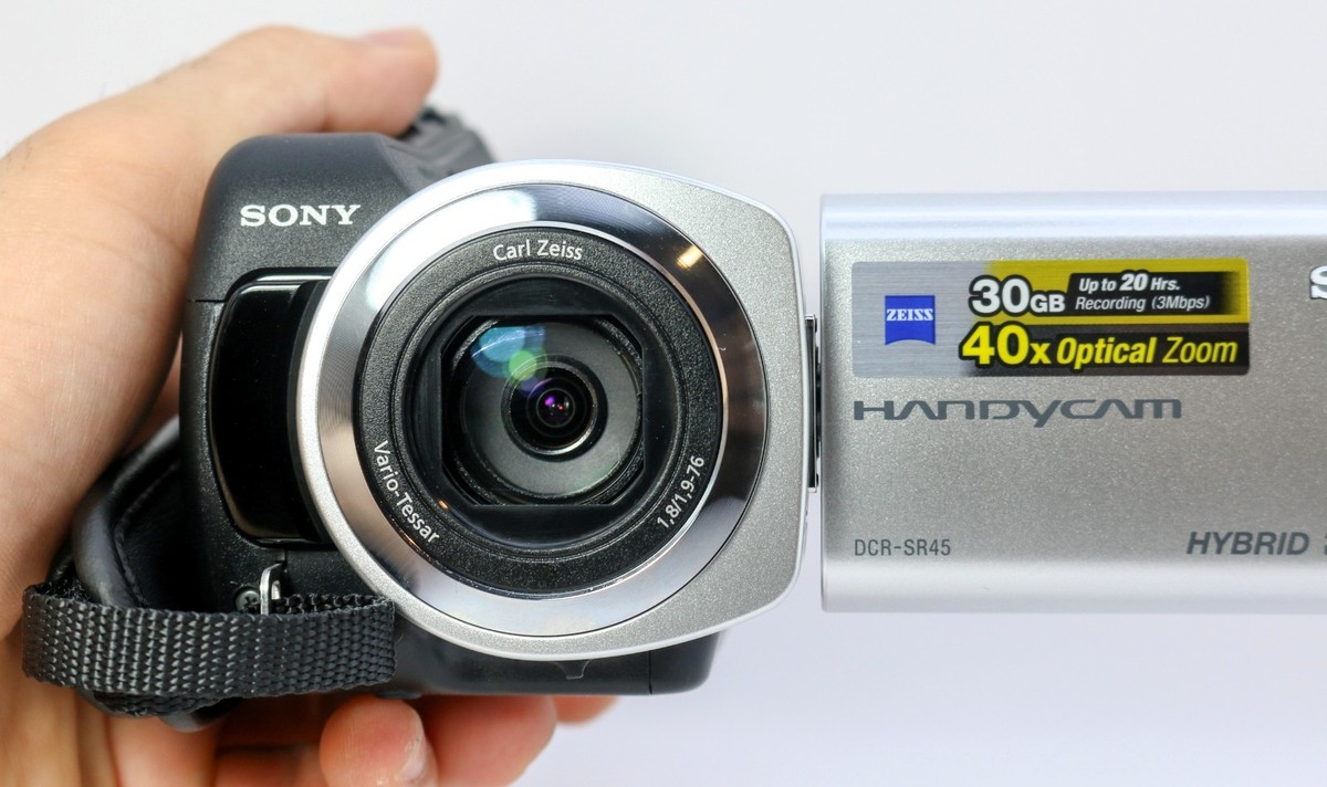 Sony Handycam DCR-SR45 30GB HDD Camcorder – 40x Zoom – NightShot