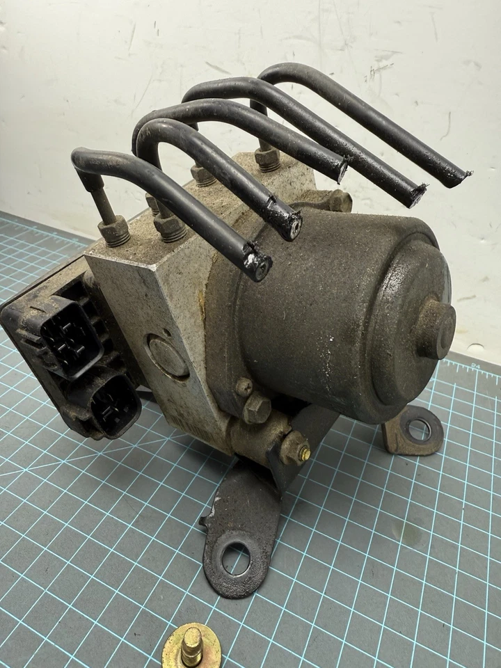 Bomba de freno Toyota 4Runner 1996-2000 ABS 44510-35090 sistema de frenos antibloqueo OEM Foto 2 de 4