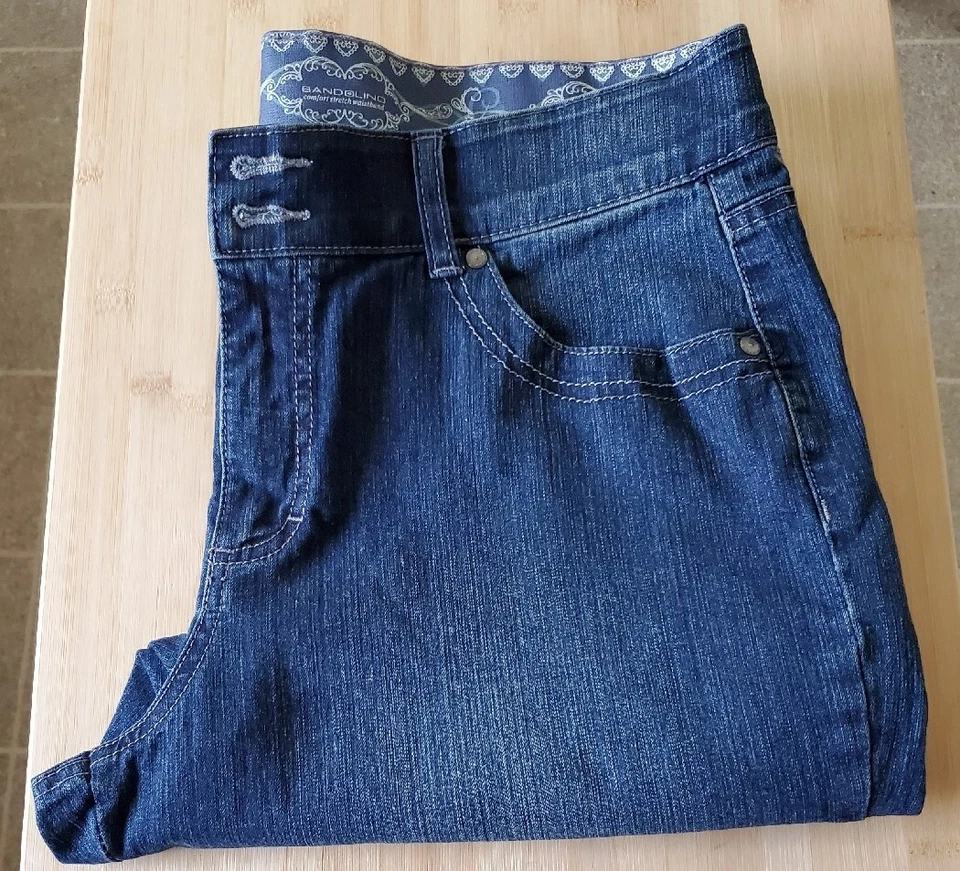 Gorra de mezclilla elástica con puños para mujer Bandolina lavado medio talla 12 Foto 2 de 4