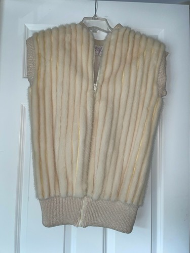 Vintage John Galanos creme vanille elfenbein Pelzweste Bergdorf Goodman gebraucht, in einwandfreiem Zustand Small