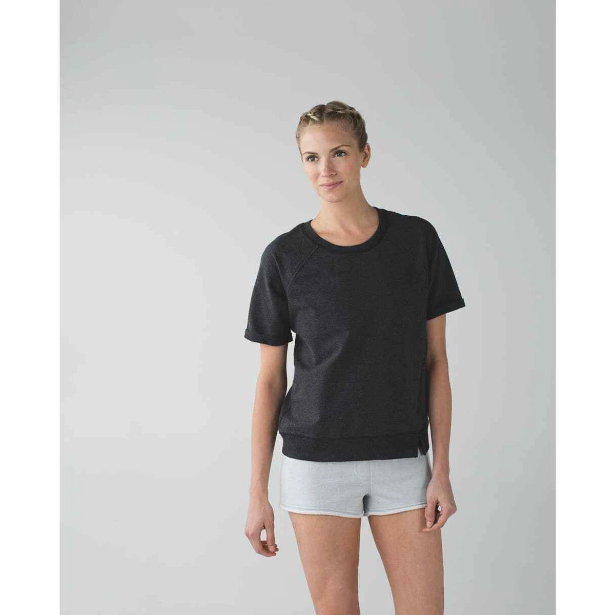 Lululemon crew neck short sleeve sweatshirt - scene top size 6