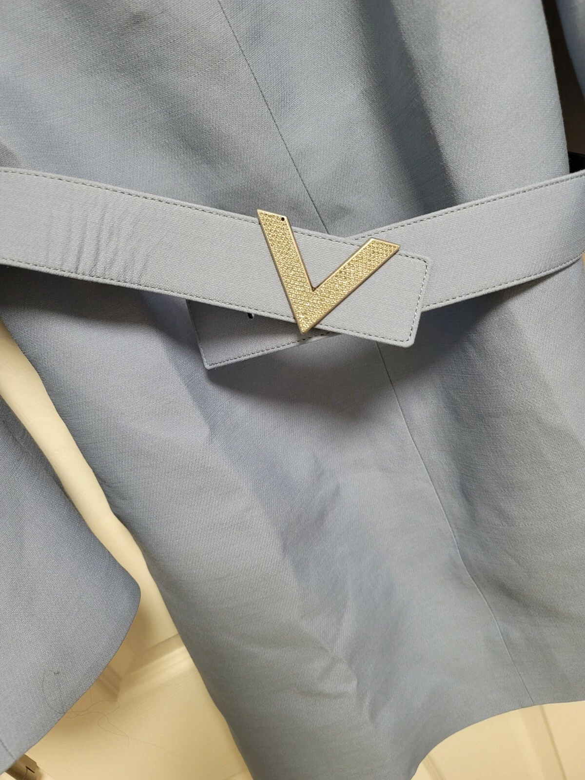 Abito VALENTINO con maniche a campana in lana seta con cintura $3889