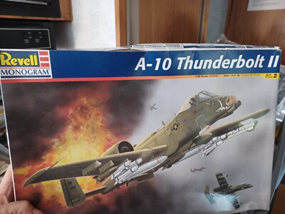 1995 Revell Monogram A-10 Thunderbolt II Model Airplane Kit 85-5505 Box Damaged 
