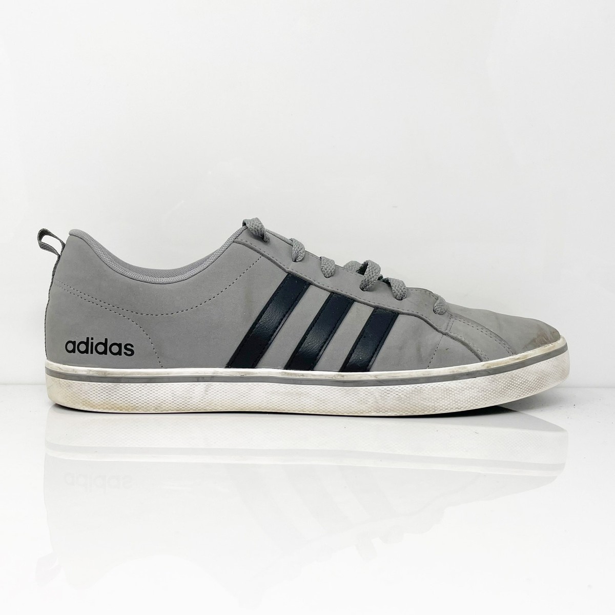 b74318 adidas