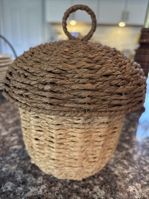 Acorn Shaped Woven Wicker Basket 8'' Tall With Lid