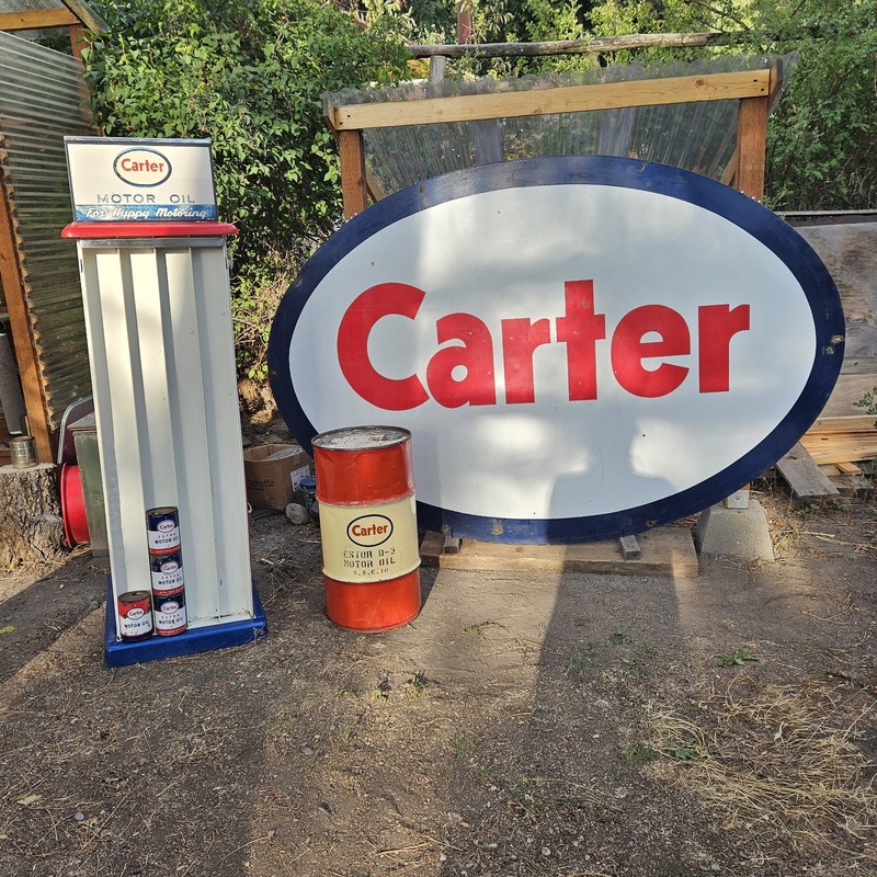 Carter Oil Items, 1950s Gas Station Island