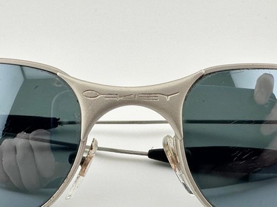 90s OAKLEY 初代 A WIRE y2k vintage サングラス VTG Oakley USA Square Wire ( Gen 1.0 ) Y2K Silver Sunglasses Ice