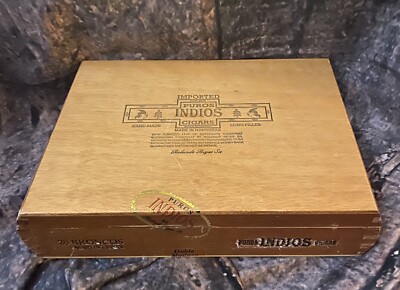 Puros Indios Cedar Cigar Box Originally Held 20 Broncos (Empty)
